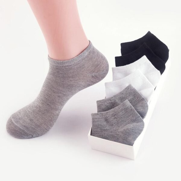 Women's Breathable Socks 10 Pairs Set - Image 3